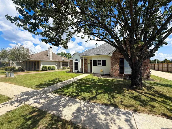 10467 Springcrest Dr, Baton Rouge, LA 70810