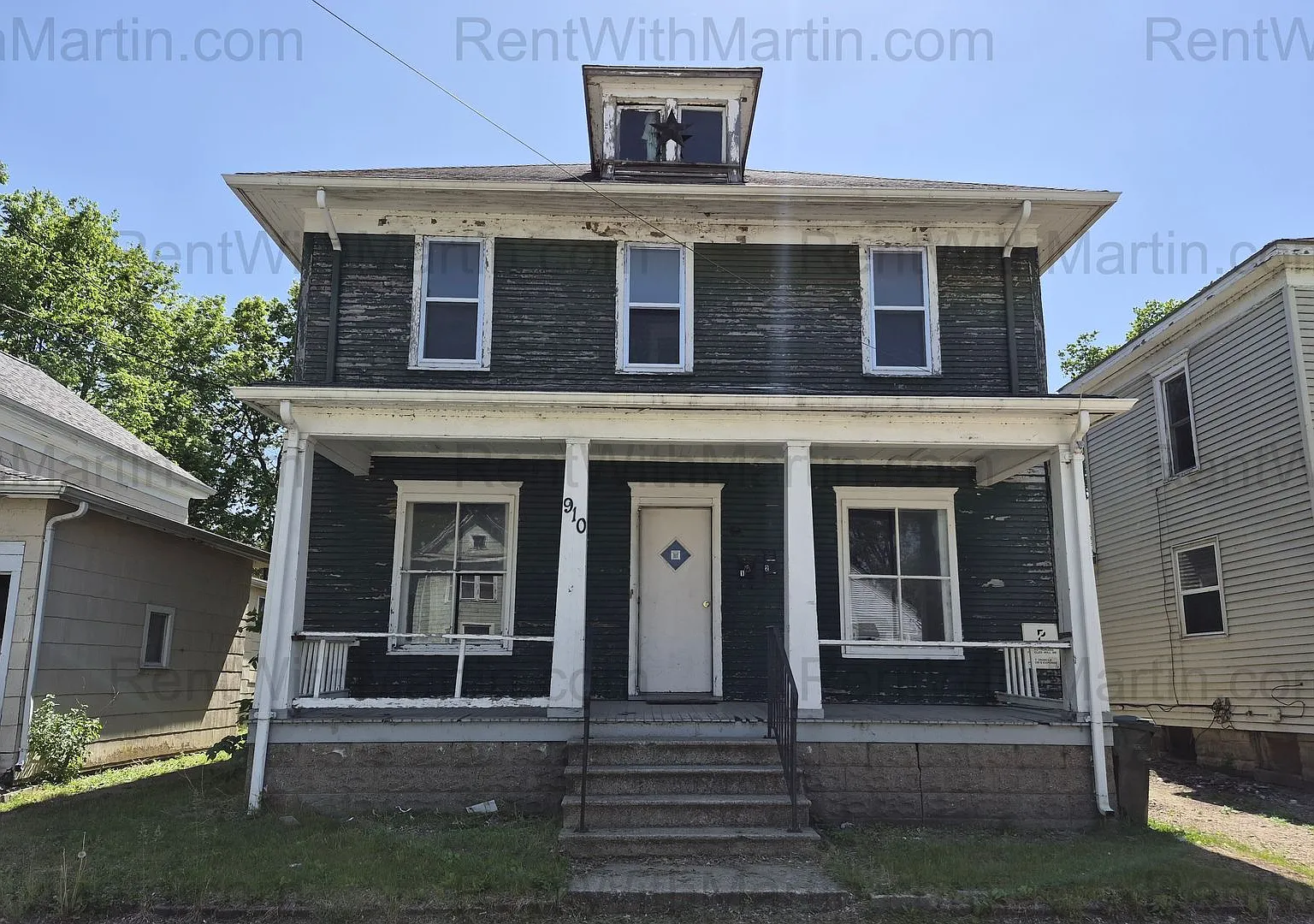 910 Mulberry St — Photo 1