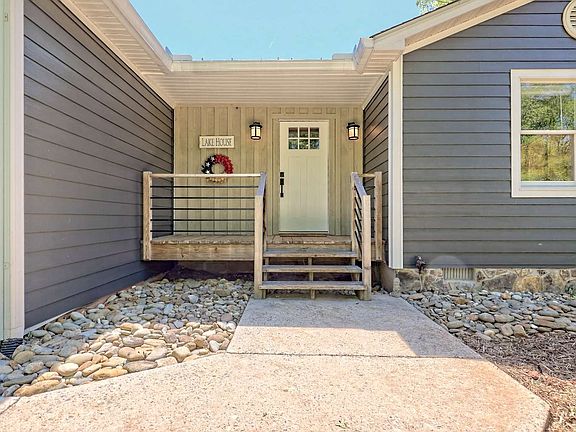 5th image of 1652 Stonecrest Cir