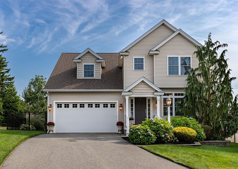1st image of 71 Empire Dr