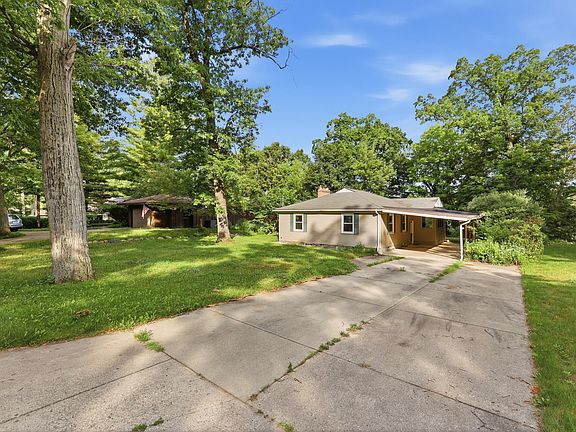 2nd image of 2757 Cascade Springs Dr SE