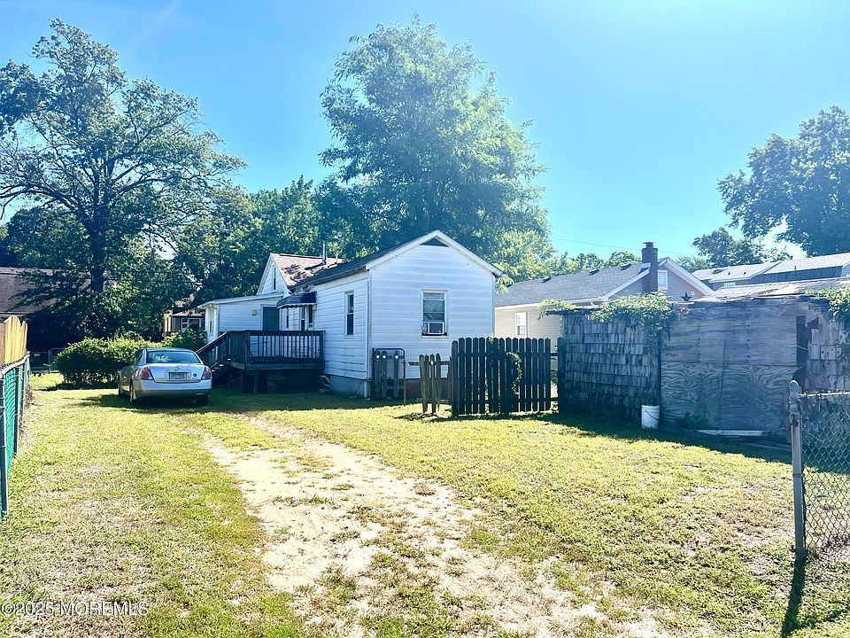2nd image of 49 Lincoln Court