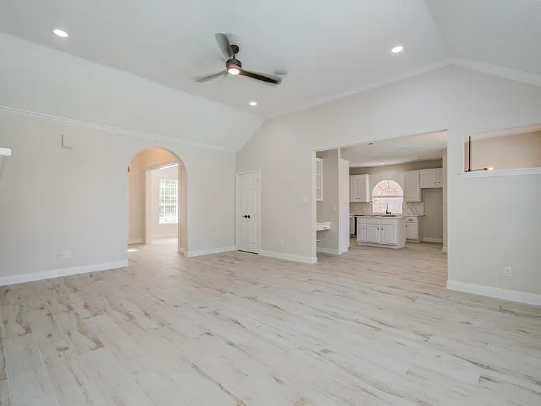 1711 Stone Meadows Ln — Photo 20