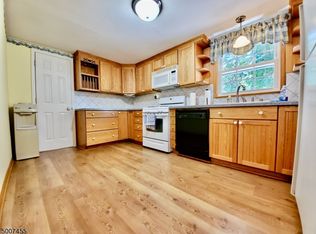 326 Rutherford Ave, Franklin, NJ 07416