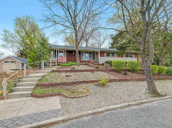 19 W Illinois Ave, Absecon, NJ 08201