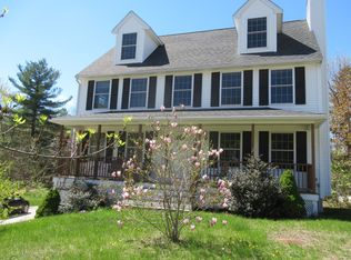 11 Stiles Ln, Dover, NH 03820