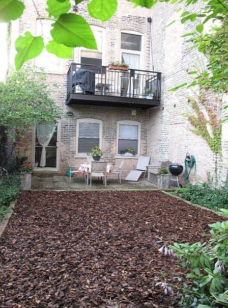 Private garden w/ balcony