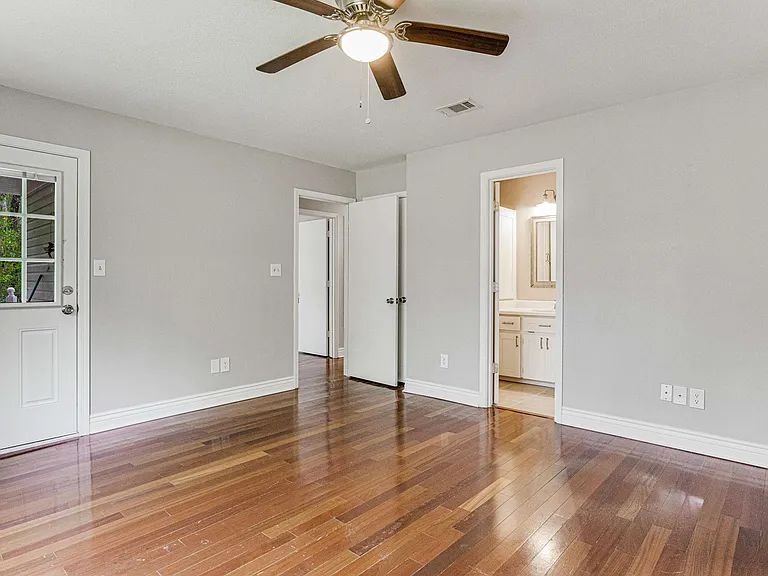 3420 Riverside Dr — Photo 39