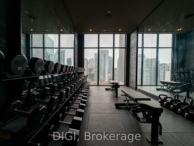 57 Spadina Ave #810 — Photo 30