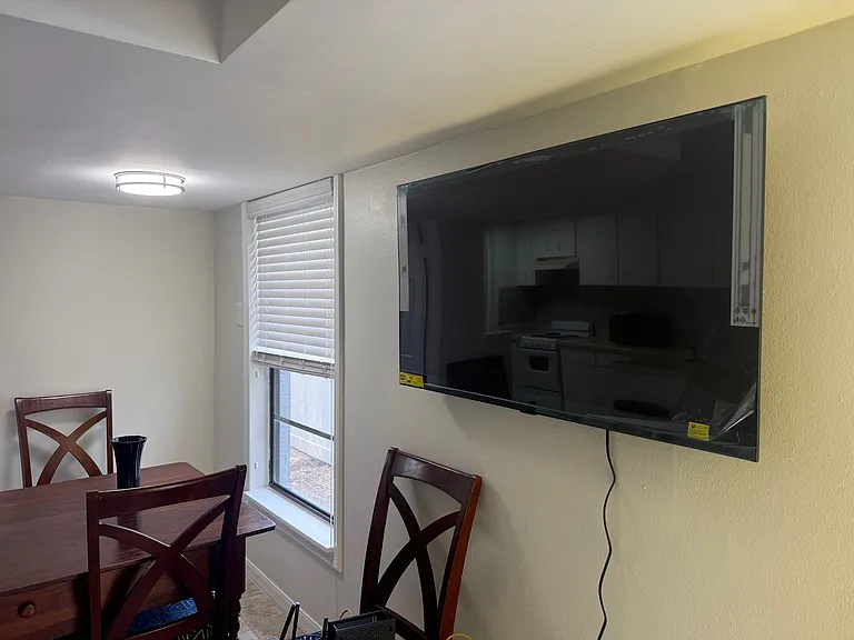 1427 S Daytona Ave #1 — Photo 7