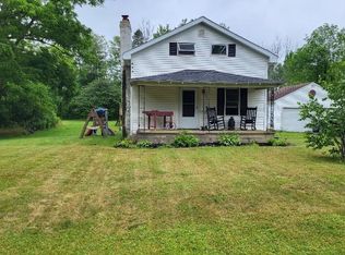 7473 Heinrich Rd, Hamburg, NY 14075