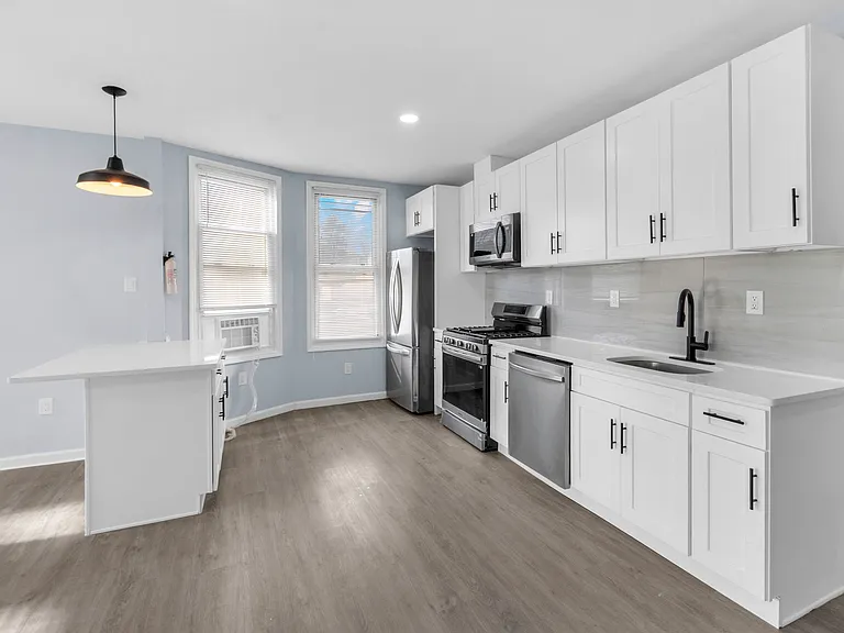 100 Haledon Ave #2-F — Photo 2