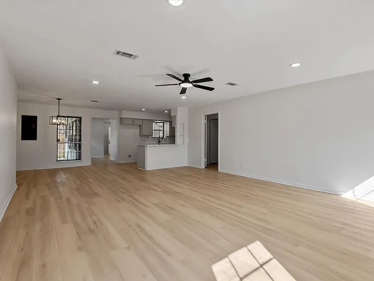 20 Woody Creek Dr — Photo 4