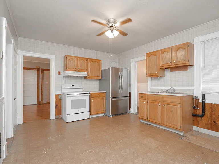 406 Front St #1 — Photo 9