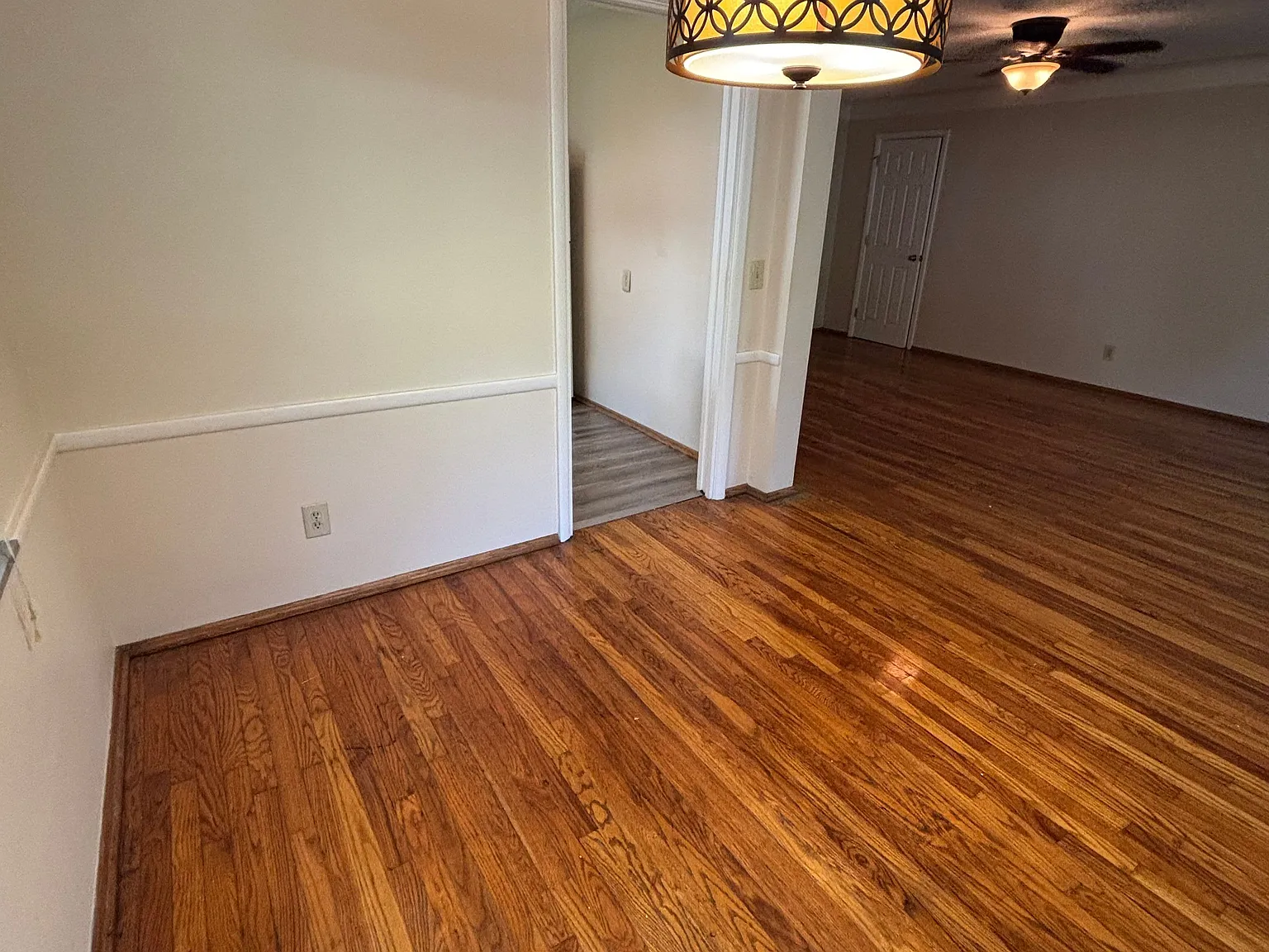 2 bed, 1.0 bath, 775 sqft, $1,300 — Photo 2