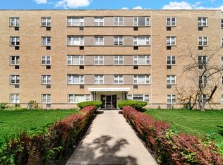 6160 N Damen Ave APT 209, Chicago, IL 60659