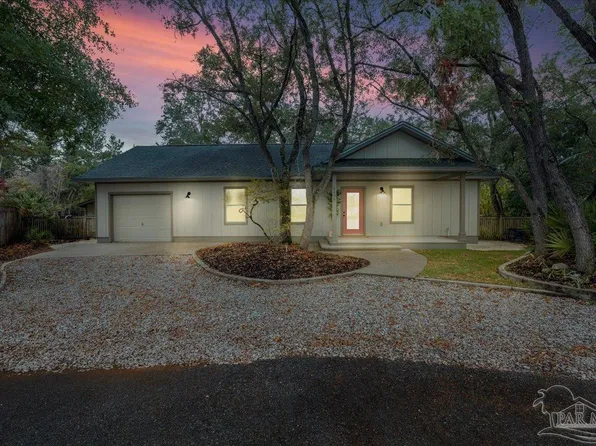 4536 Kelly Ln, Gulf Breeze, FL 32563