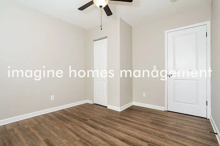 34111 Bainbridge Rd — Photo 8