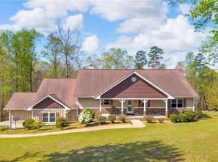 35 Villa Ct, Hartwell, GA 30643