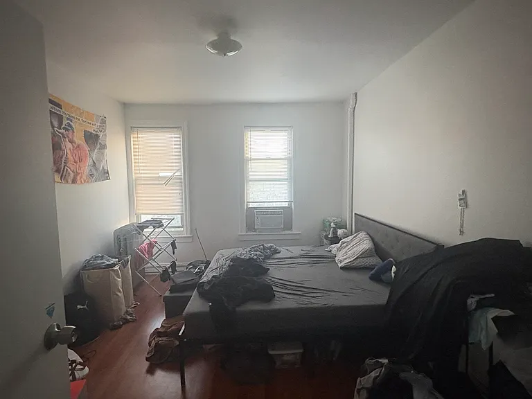 35-12 30th Ave #3R — Photo 1