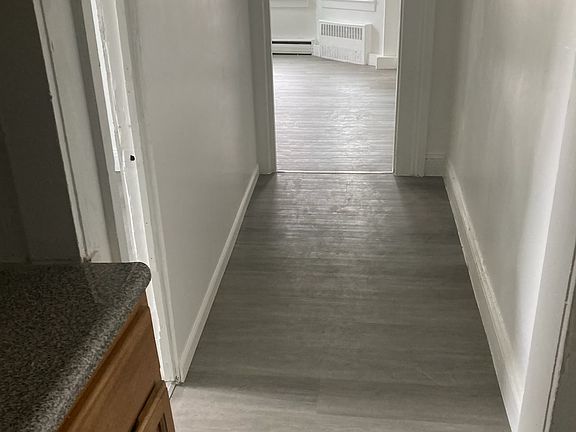 4th image of 49 Van Cortlandt Park Ave Floor 2