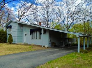 34 May St, Blackstone, MA 01504