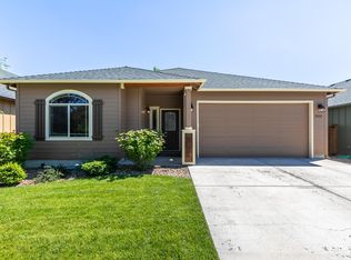 3155 NE Yellow Ribbon Dr, Bend, OR 97701