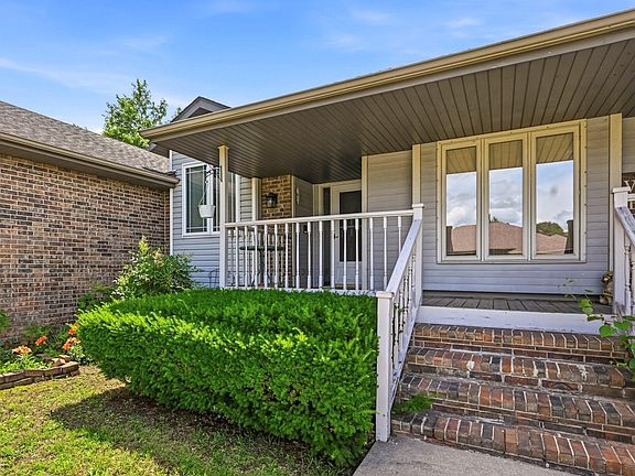 4th image of 4113-4115 S Weller Avenue