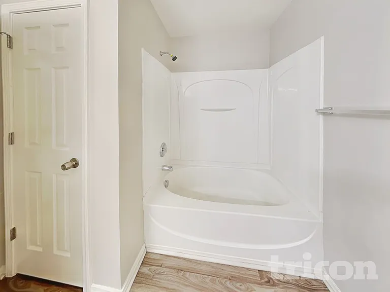 969 Willow Creek Dr — Photo 10