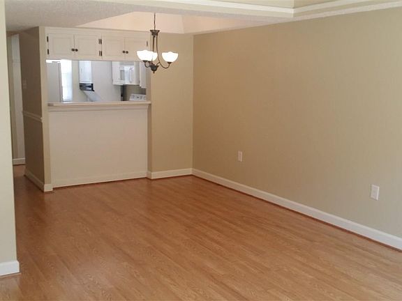3rd image of 2530 E North St APT 11G