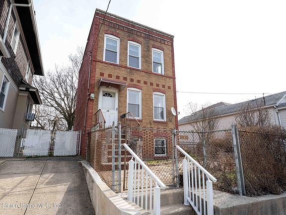 2nd image of 29 Windom Ave