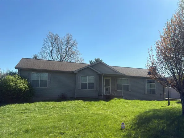 840 Montana Rd, Fairmont, WV 26554