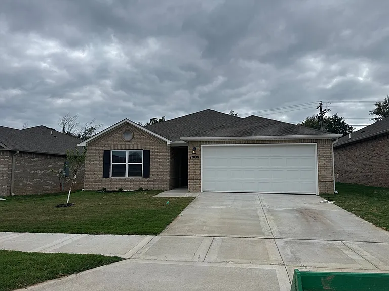 7808 Melody Ln — Photo 2