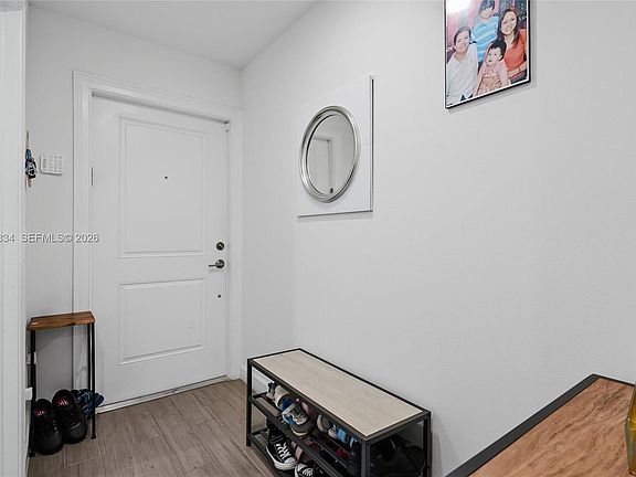 3rd image of 5059 Genove Pl