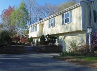 269 S Main St, Hopedale, MA 01747