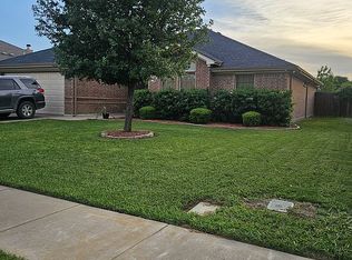 600 Alexandria Ln, Joshua, TX 76058