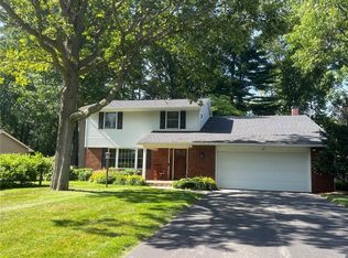 5 White Birch Cir, Rochester, NY 14624