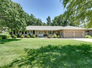 522 N Angle Ln, Andover, KS 67002