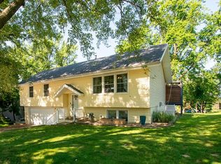 400 Pleasant St, Carlisle, IA 50047