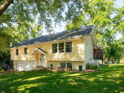 400 Pleasant St, Carlisle, IA, 50047