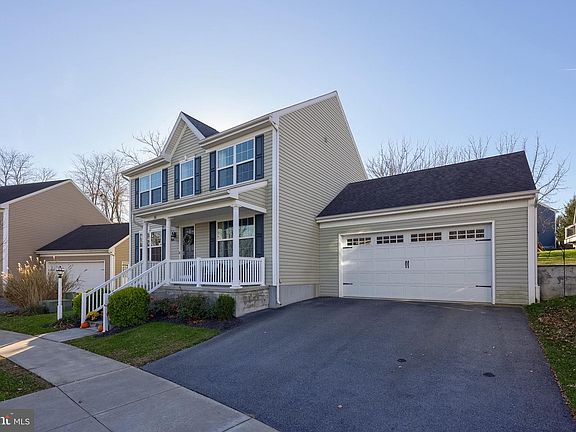 2nd image of 36 Creekside Dr