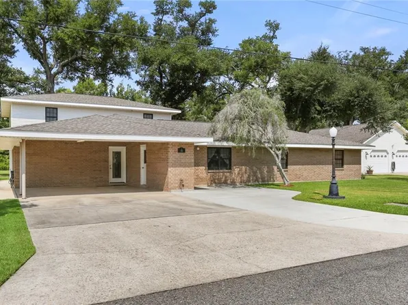 72 River Park Dr, Hahnville, LA 70057