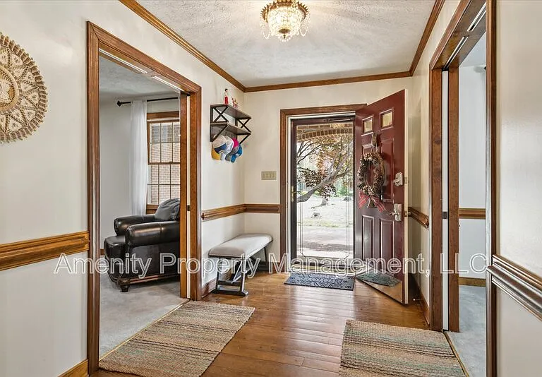 5974 Ladysmeade Ln — Photo 6
