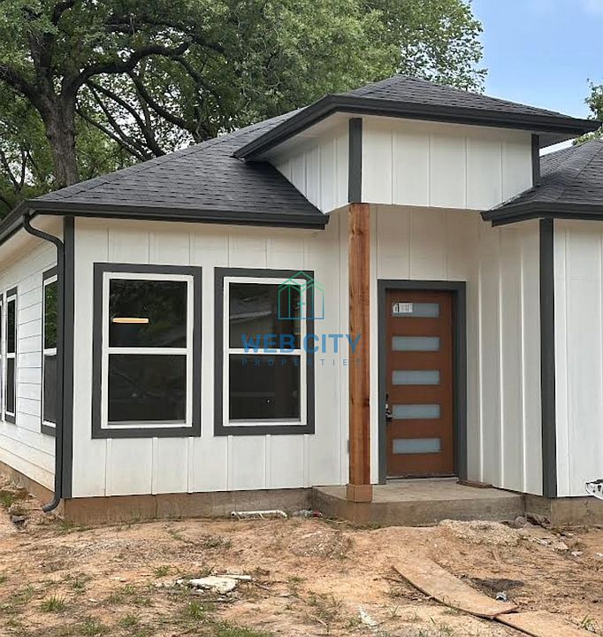 1st image of 4717 Zealand St