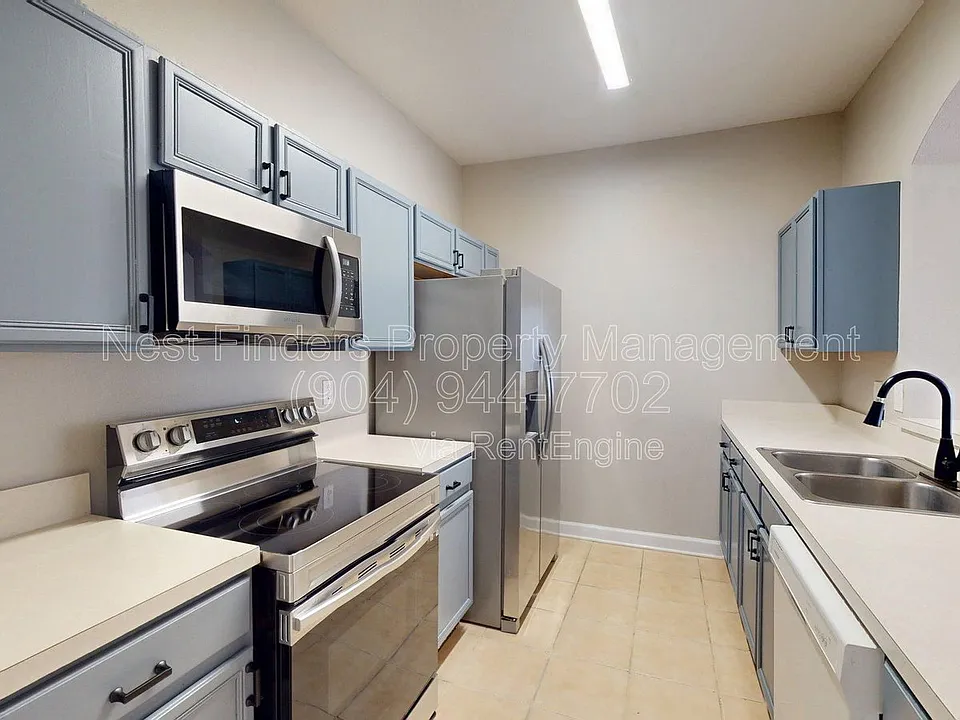 7990 Baymeadows Rd E #1017