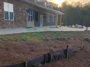 345 Tyler Rd, Deatsville, AL 36022