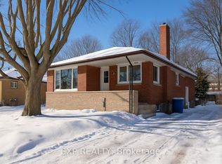 62 Harold Ave, Kitchener, ON N2A 2H8