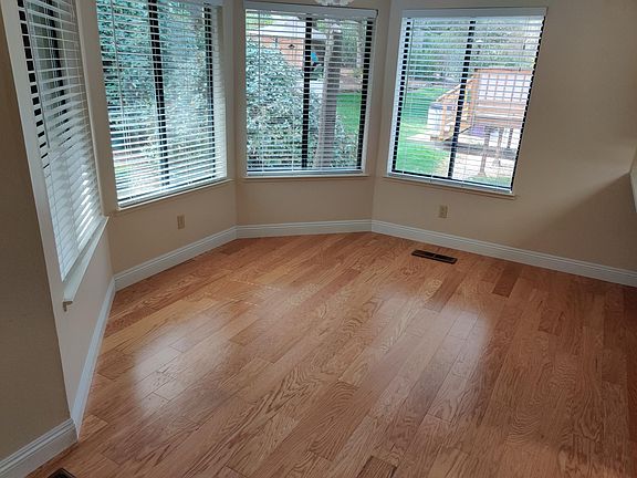 Breakfast area. This flooring is throughout the house except bathrooms and bedrooms.