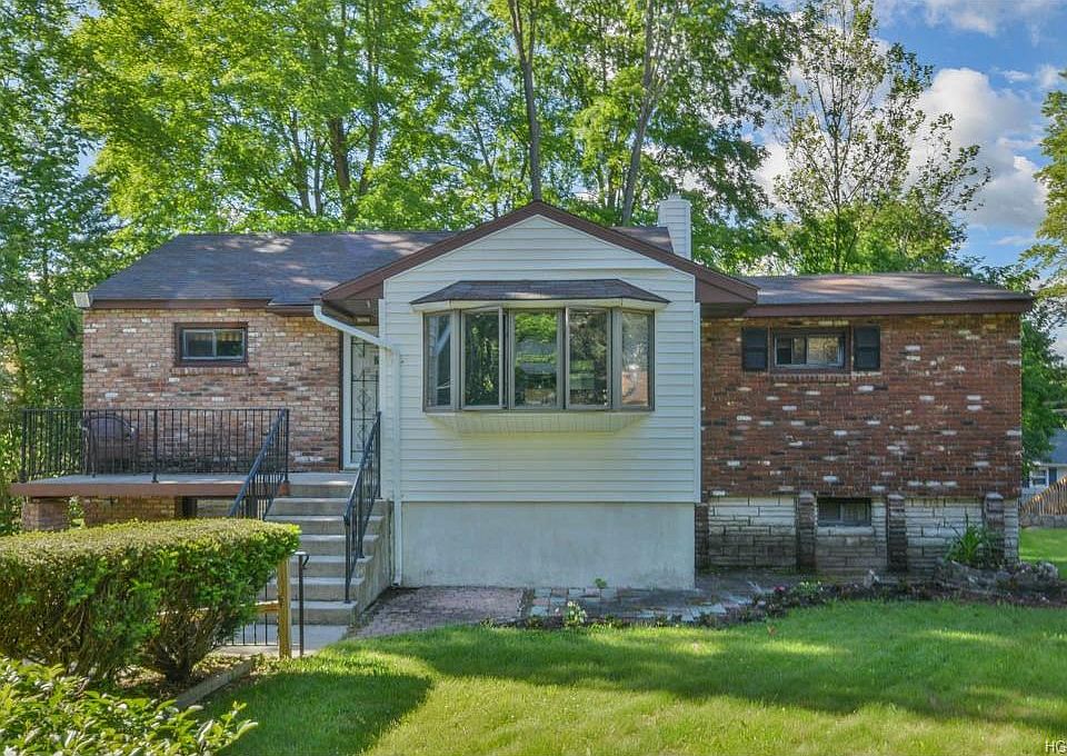 1st image of 57 Lakelands Ave