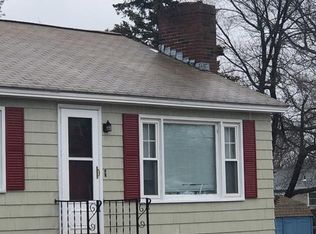 84 Ellen St, Leominster, MA 01453